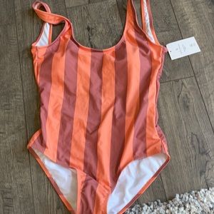 Stevie gender one piece